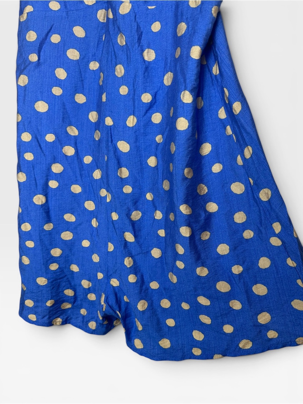 NWT LUSH Blue & Cream Polka Dot Twist-Front Romper MEDIUM - Picture 3 of 8